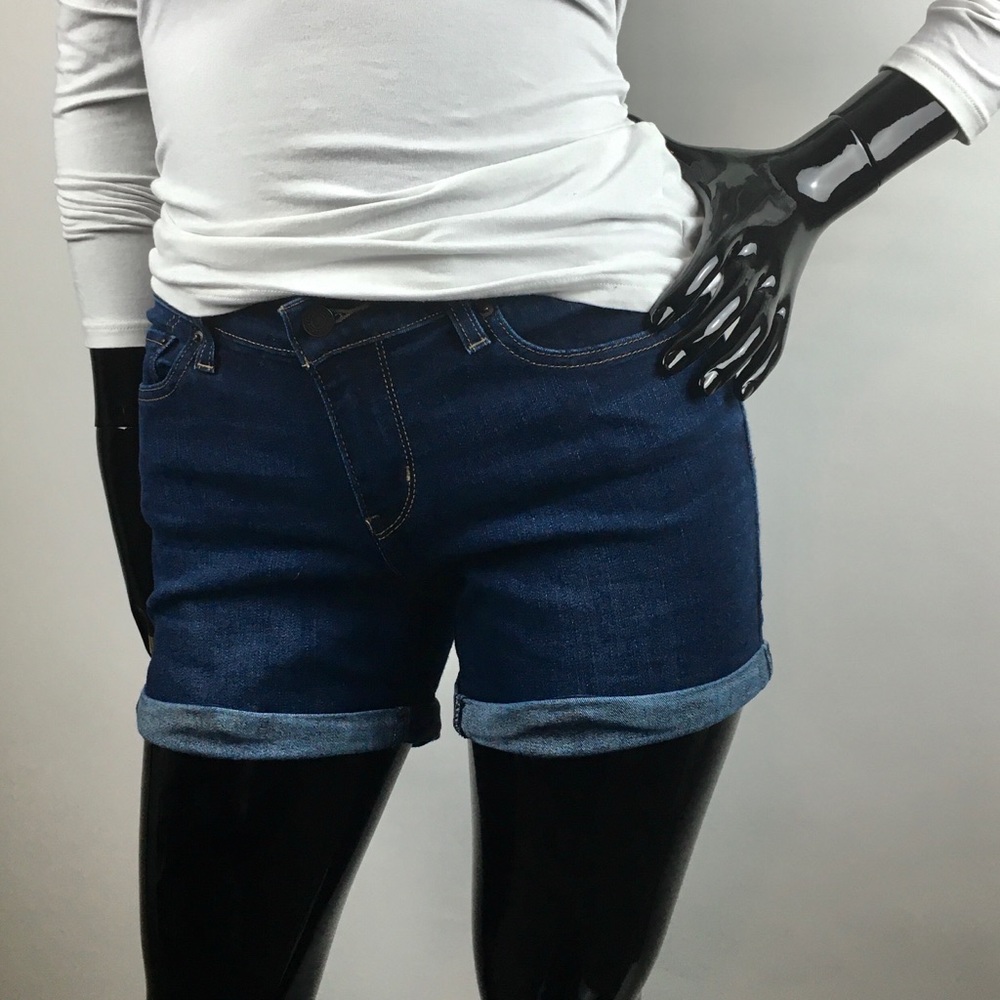 Levi’s Shorts w/ Cuffs